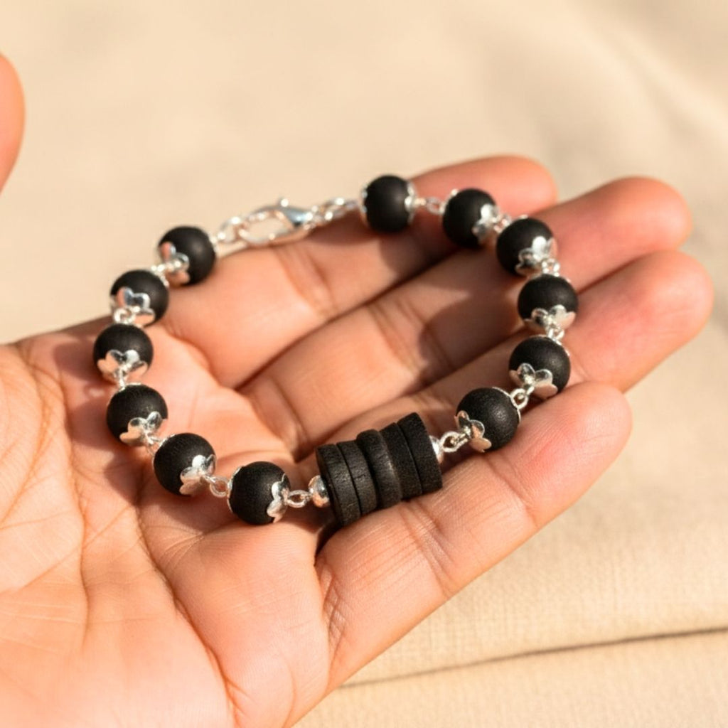 Karungali Silver Capped Damru Bracelet