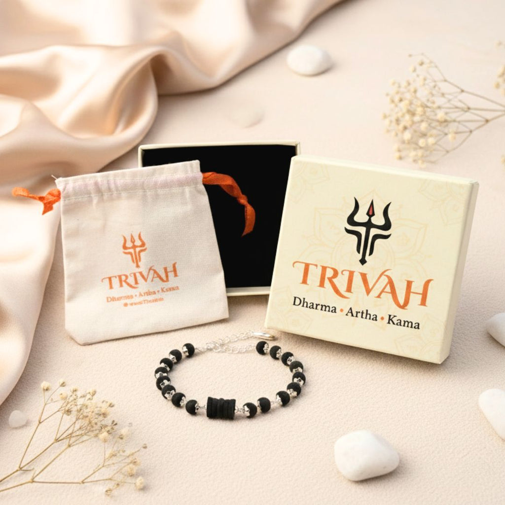 Karungali Silver Capped Damru Bracelet